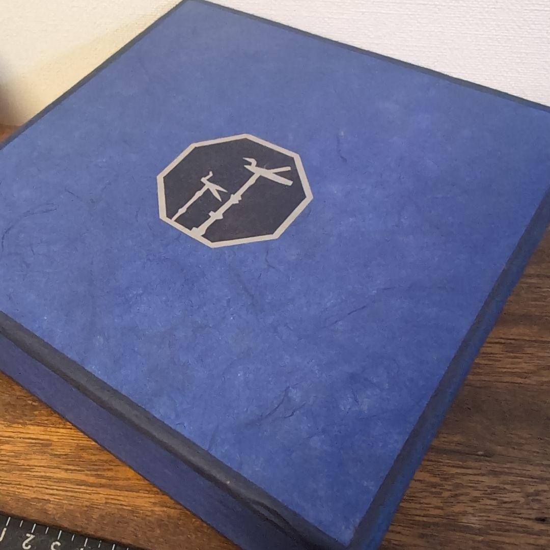 韓国螺鈿 作家物 八角形 漆器 菓子器 花鳥文様 漆器 漆芸 工芸品