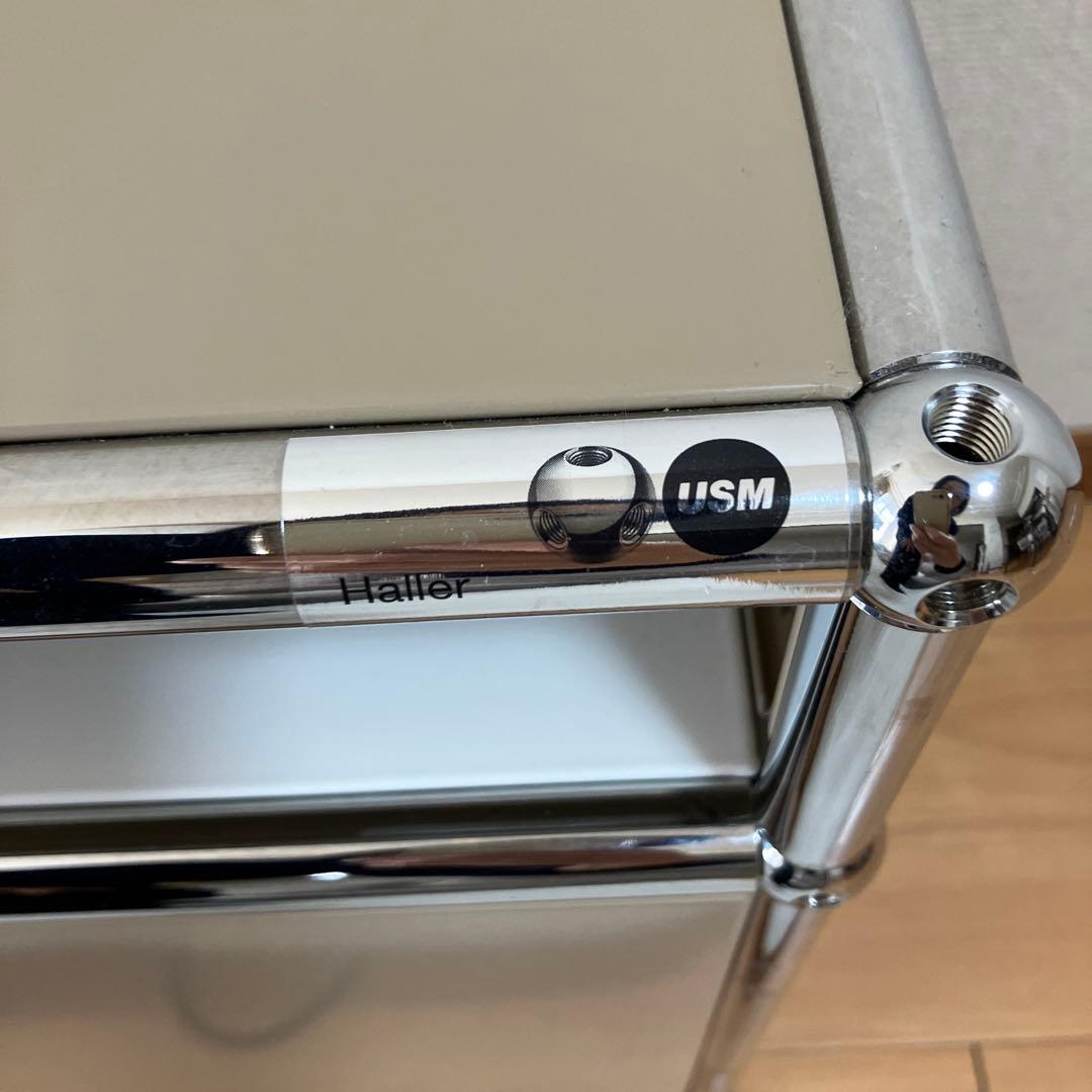 USMハラー ベージュ スチールキャビネット 中型 扉付き