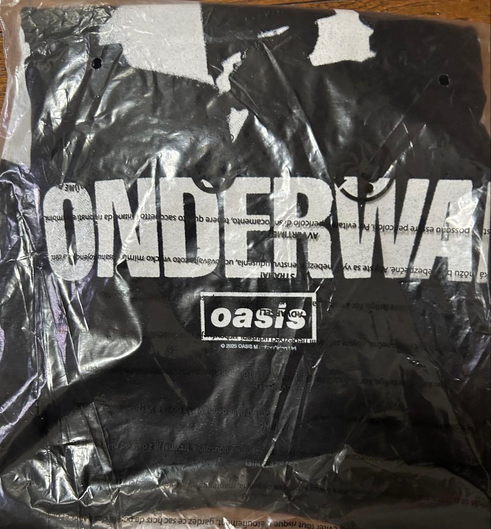 90分限定発売oasis Wonderwall Silhouette Tシャツ - メルカリ