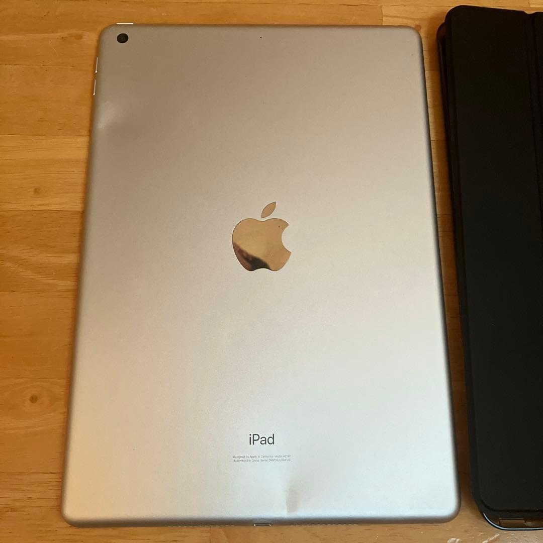 iPad第7世代 Wi-Fiモデル 32GB ケース付き