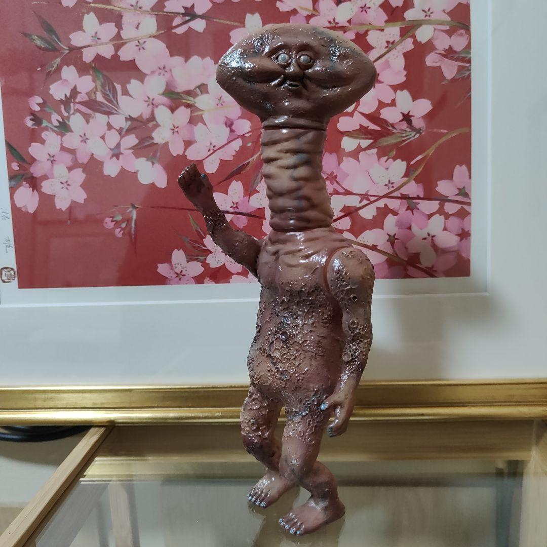 26号　鬱血ぴーちゃん　ソフビ