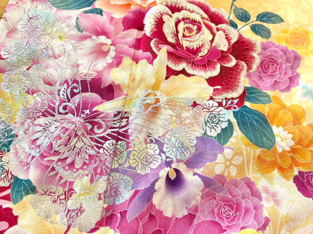 akmx187 正絹 振袖 銀通し イエロー パールトーン加工 9号 花柄