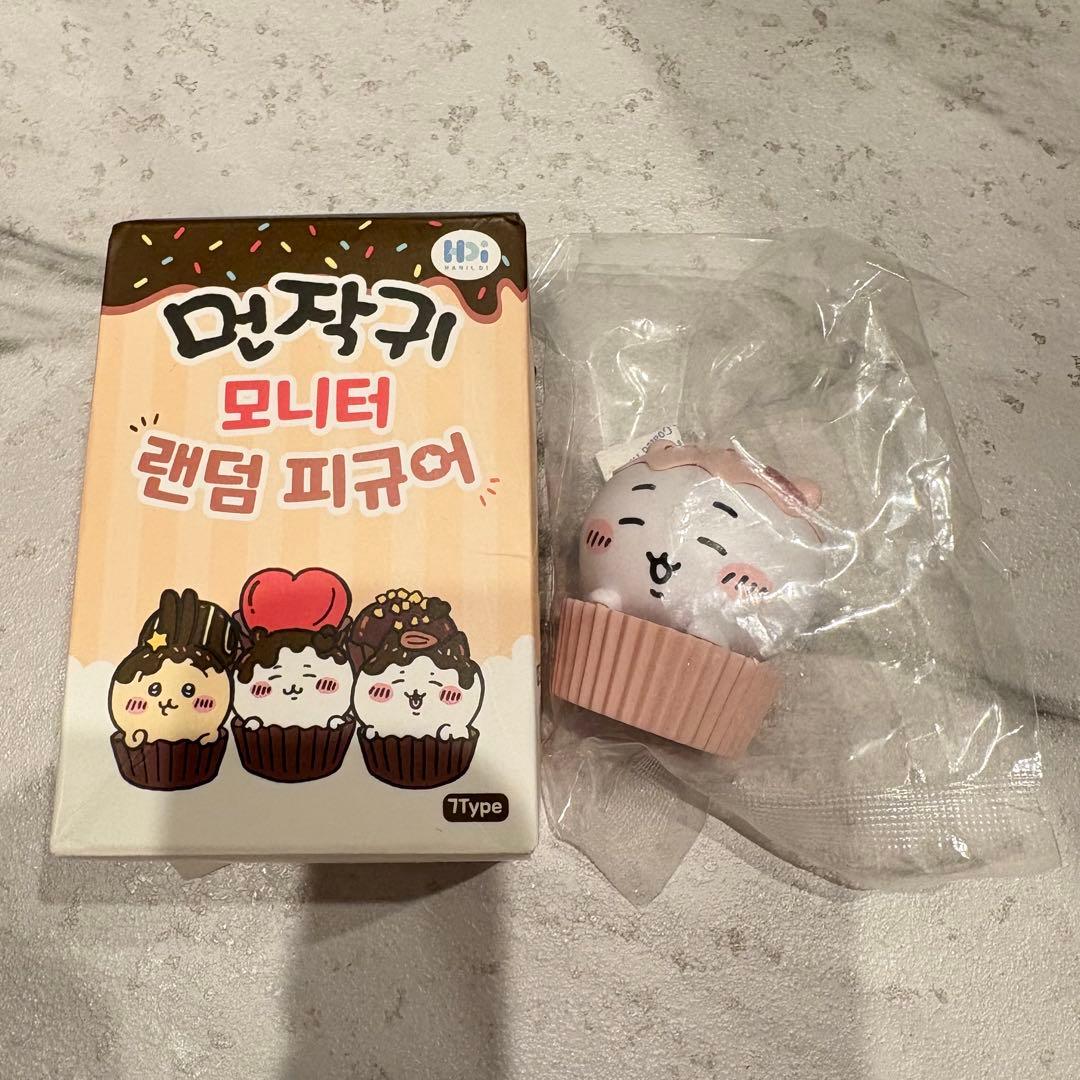ちいかわ チョコカップケーキ 韓国限定 シークレット - メルカリ