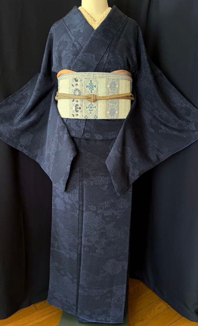 小紋】徳島県阿波天然藍染 天然灰汁醗酵建 藍染の奥ゆかしさの魅力