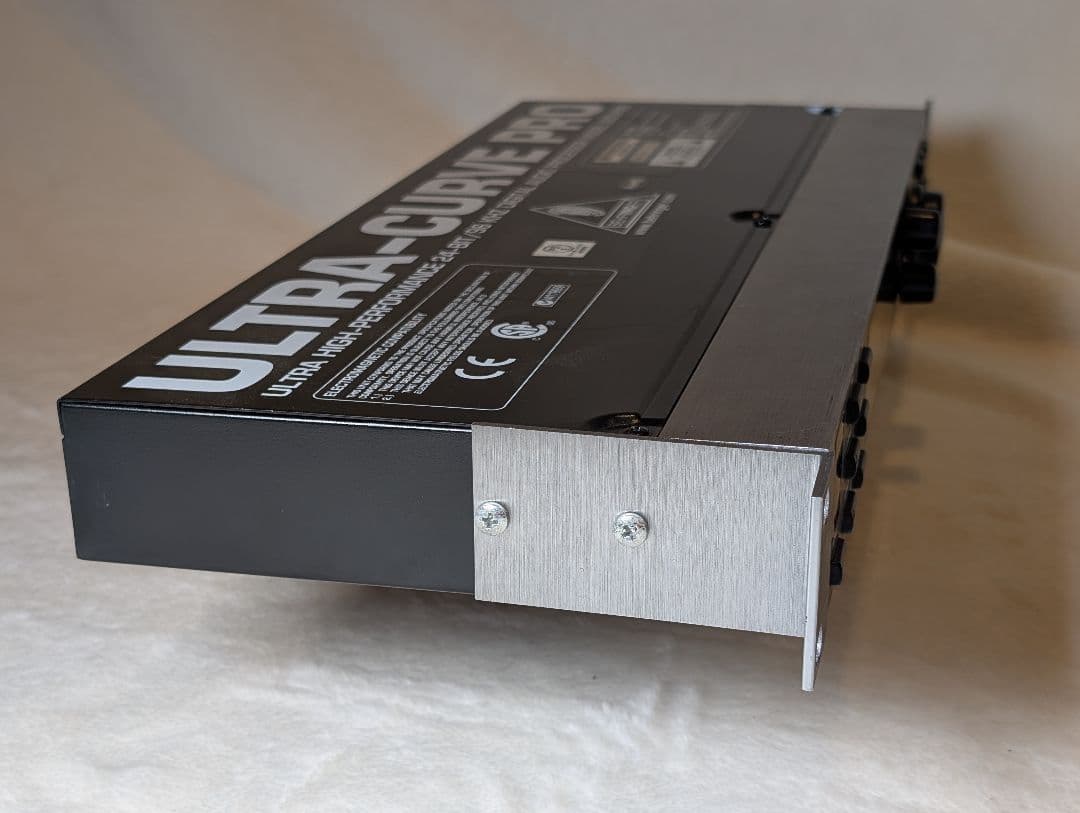 【美品USED】BEHRINGER DEQ2496