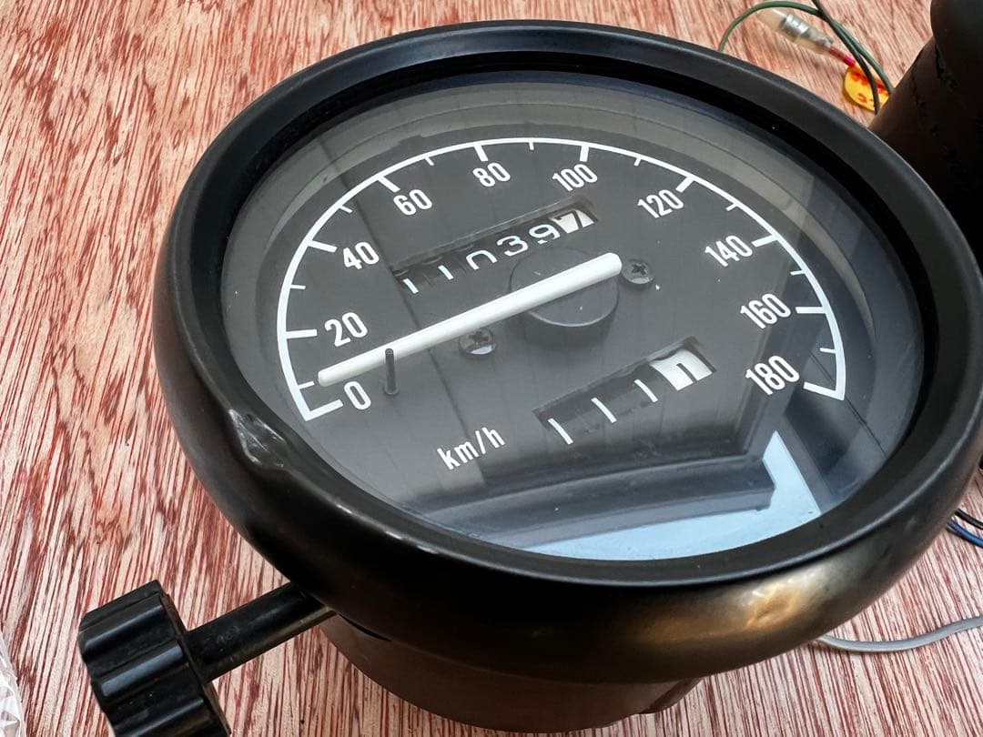 TZR250 (1KT) メーター　実働品　レストアベース