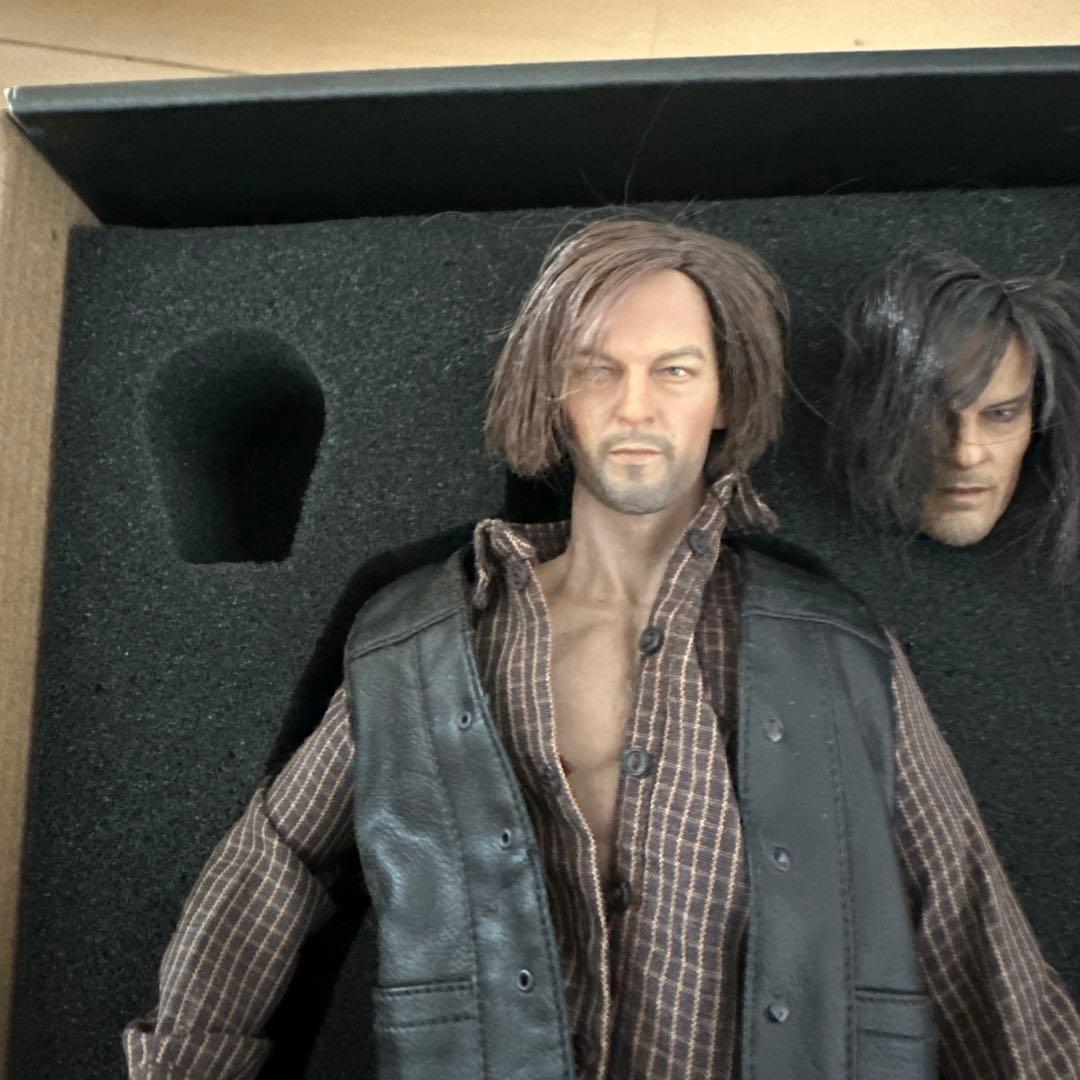 ウォーキングデッド　ダリルディクソン　フィギュア1/6