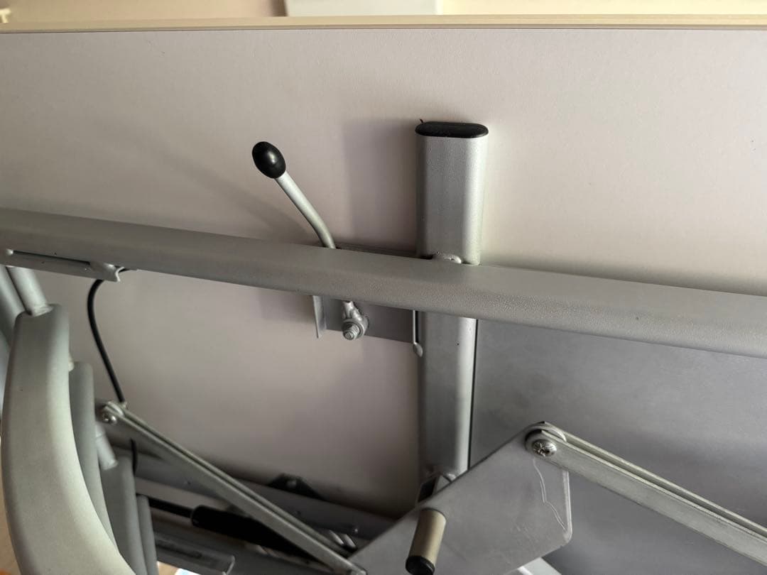 【最終値下げ】イタリア製BREVETTATO 拡張式&昇降式 ダイニングテーブル