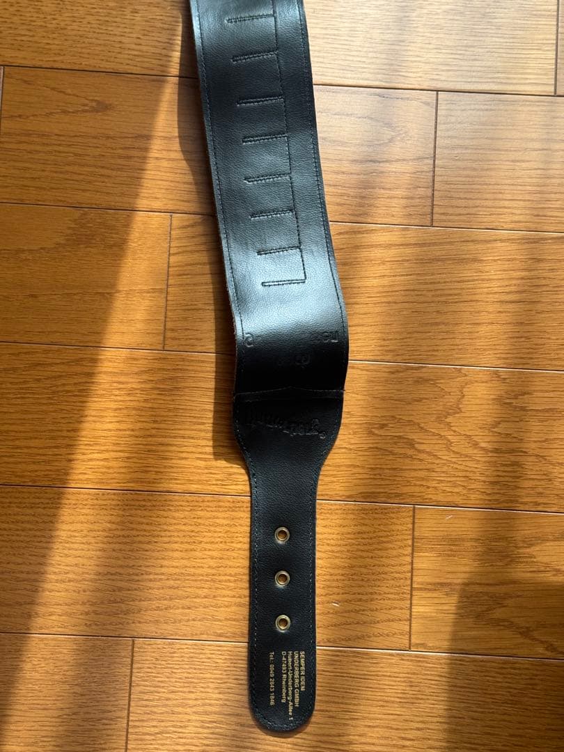 ウンダーベルグ ガンベルト ディスプレイ用 Underberg Gun Belt