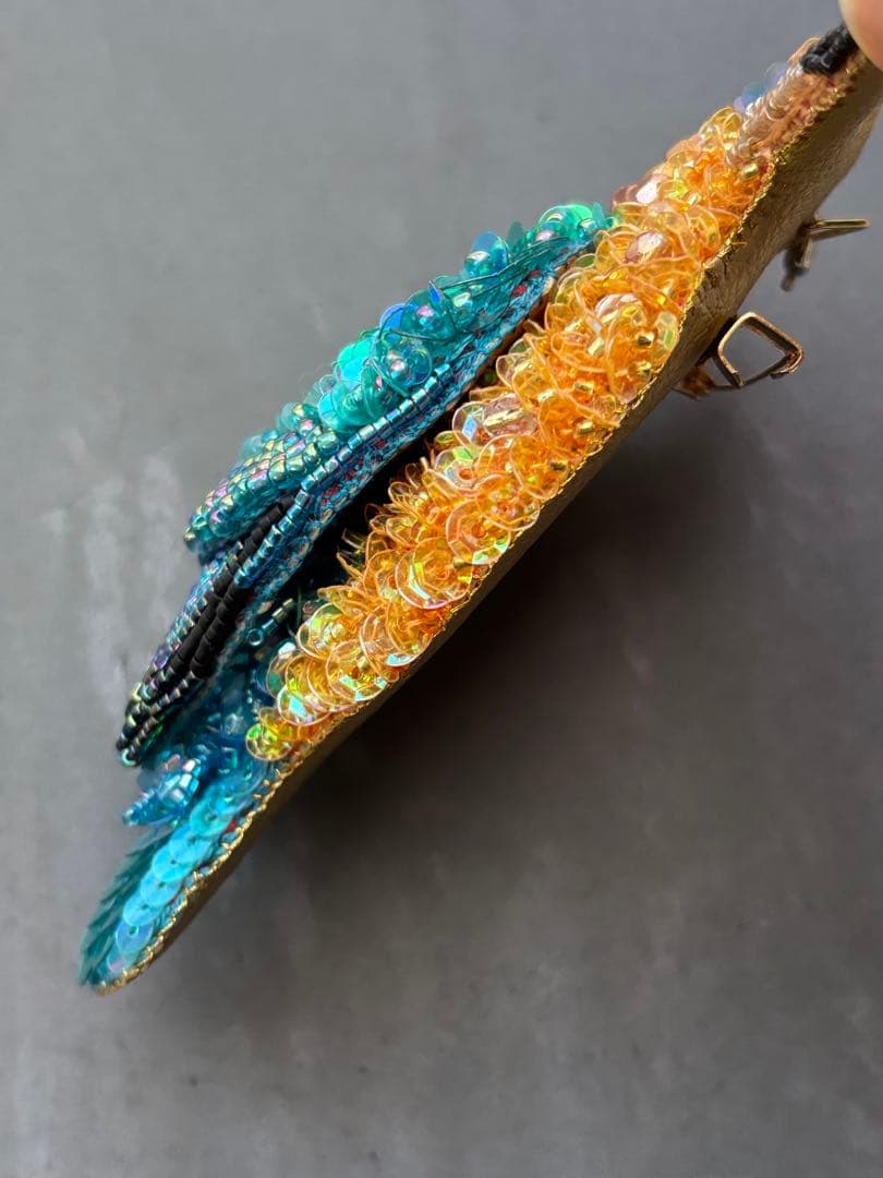 ミヤコショウビン】ビーズ刺繍ブローチバッグチャーム