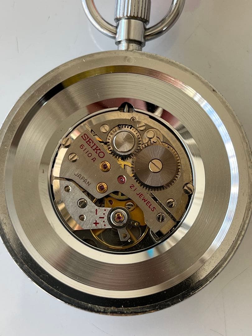セイコー　鉄道懐中時計　機械式手巻き　3針61系　精度良好　朱色 下げ組紐 付き