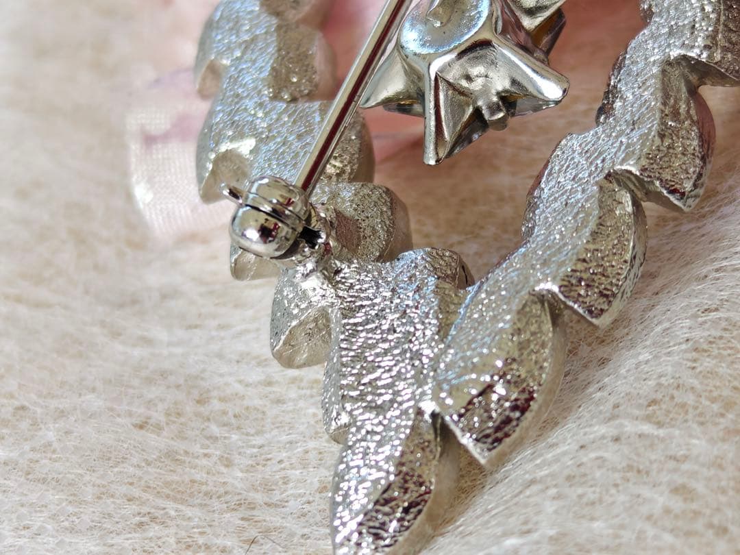 未使用 クリスチャン ラクロワ アンティーク フラワー スワロ ブローチ