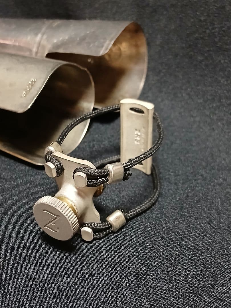 テナーサックス用 リガチャー Zac 総銀、エボニー/アルトサックス用紐付