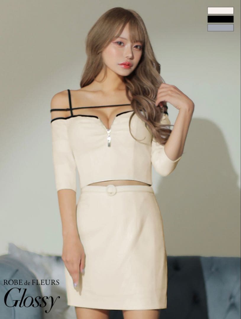 ROBE de FLEURS Glossy オフショル袖ありセットアップ