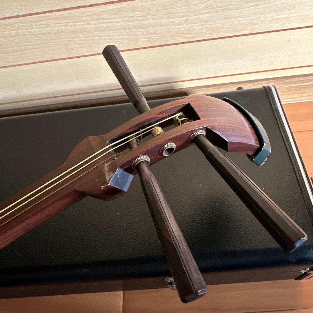 三味線本体 細棹 ハードケース付き 秋田三味線 長唄等 3弦 訳あり