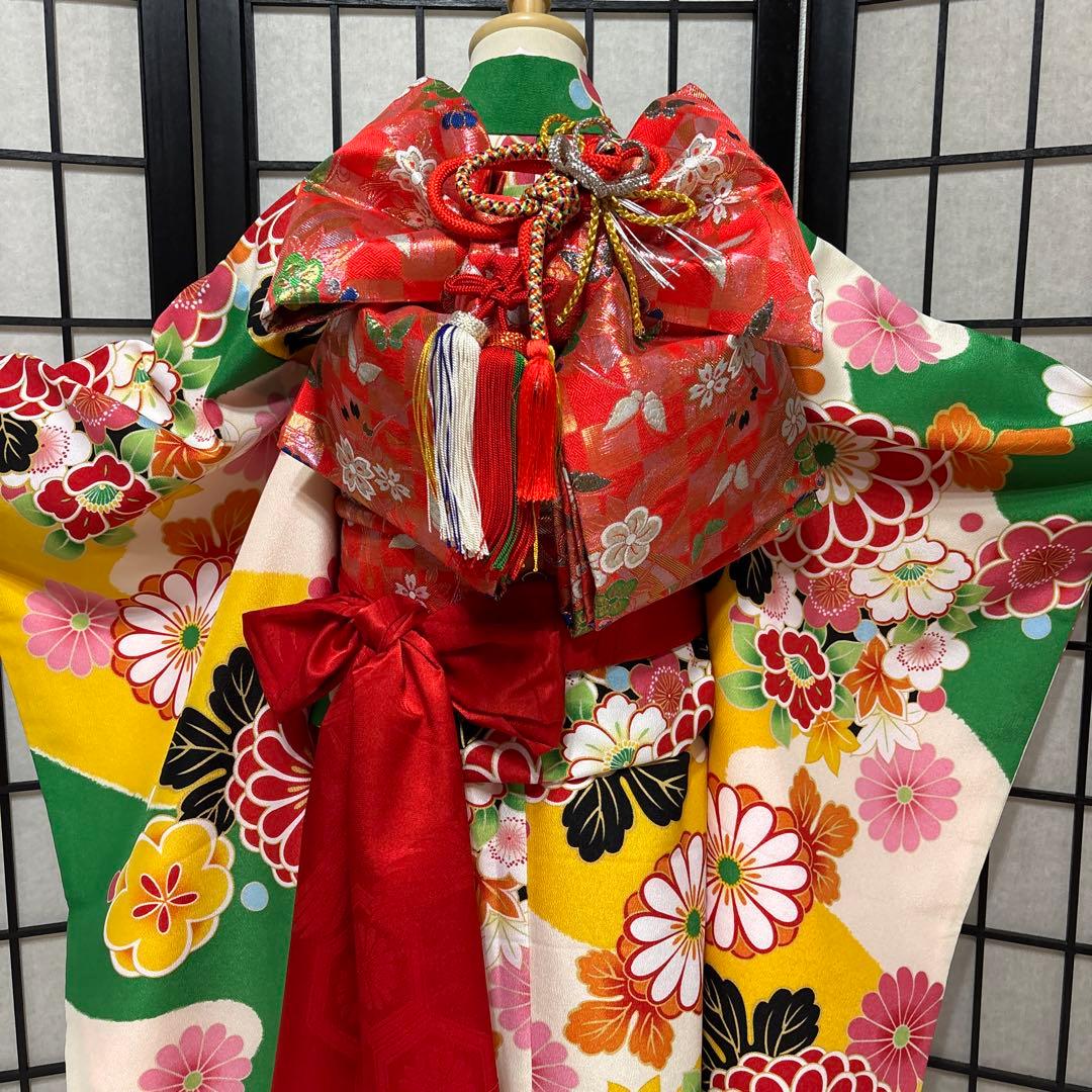 七五三　着物セット　7歳　緑色　黄色　大輪柄　華やか　ポップ
