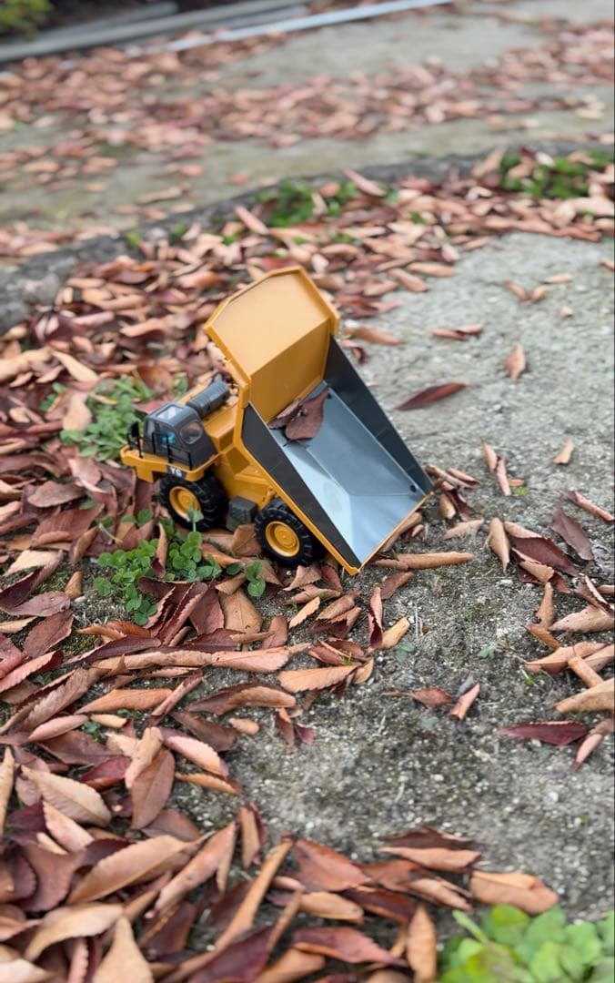 【Akeleo】 働く車、ラジコンカー、砂遊び、LEDライト、子供向け