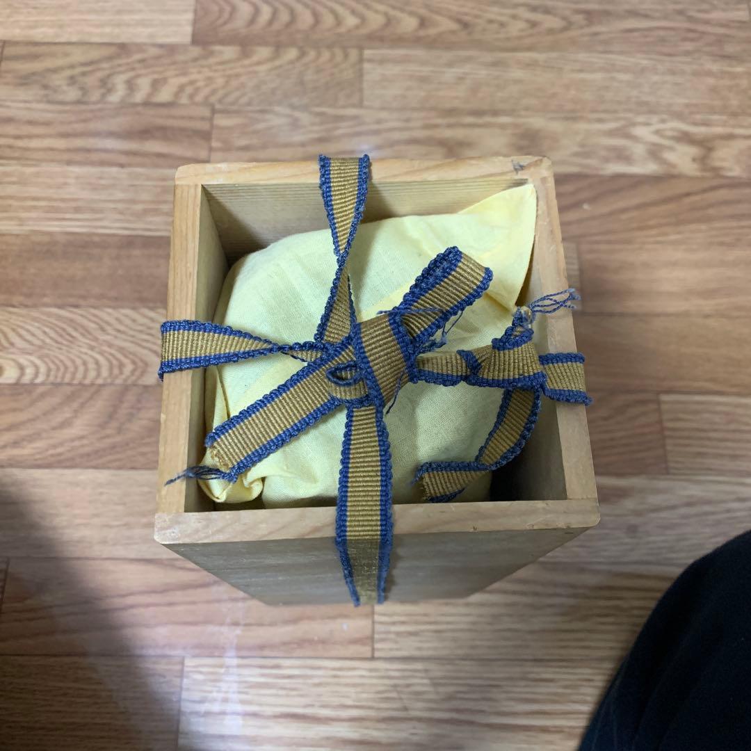 【箱の部品欠損？】緑色 陶器 花瓶 木箱付き 1.20kg