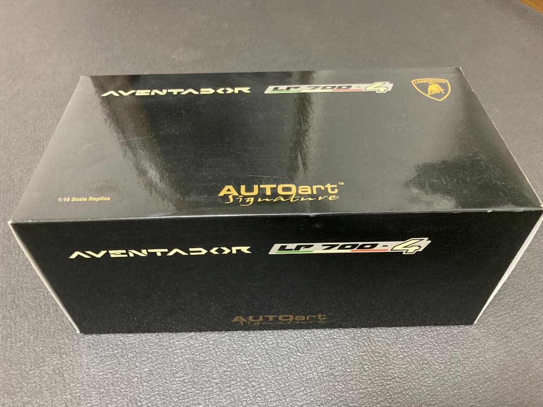 1/18 オートアート ランボルギーニ アヴェンタドール LP700－4