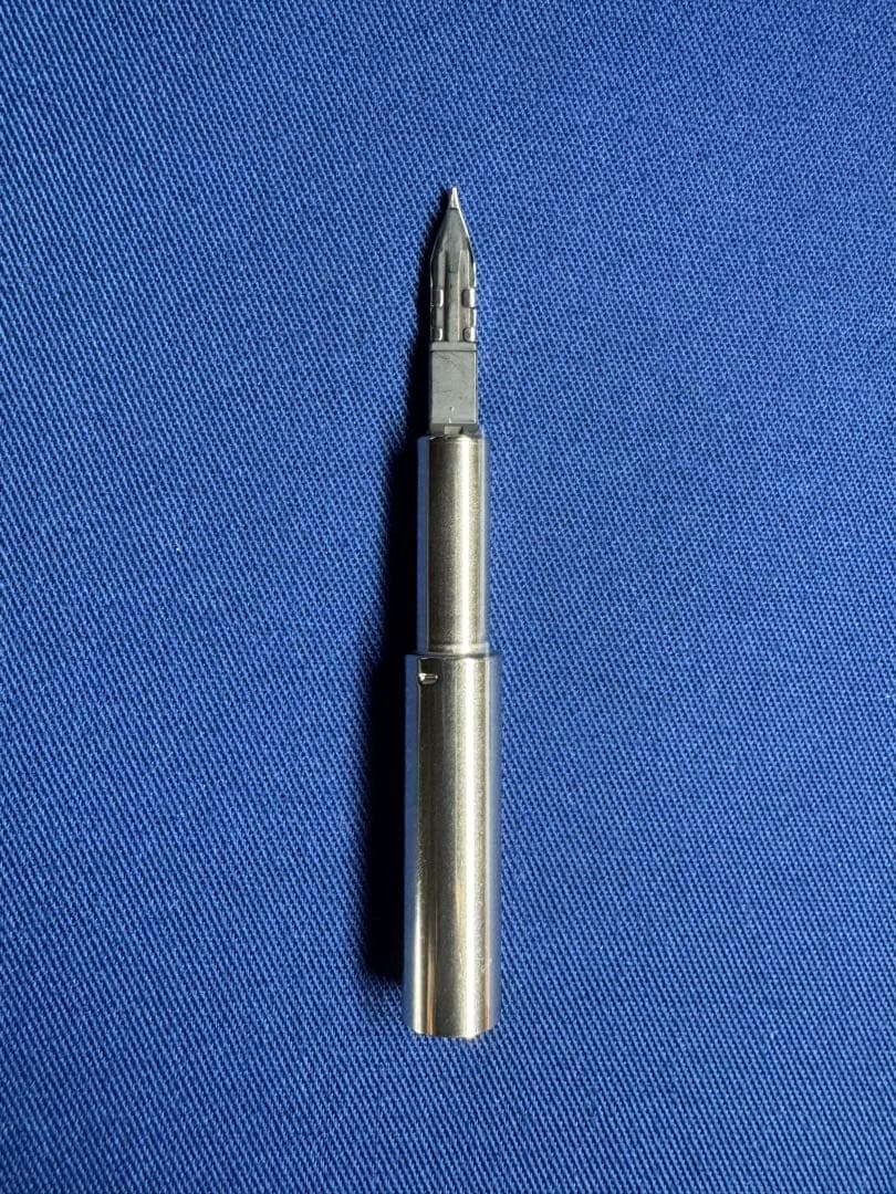 キャップレス デシモ　ダークグレーマイカ