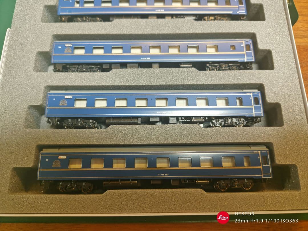 KATO 24系寝台特急北斗星〈デラックス編成〉 6両基本・6両増結セット