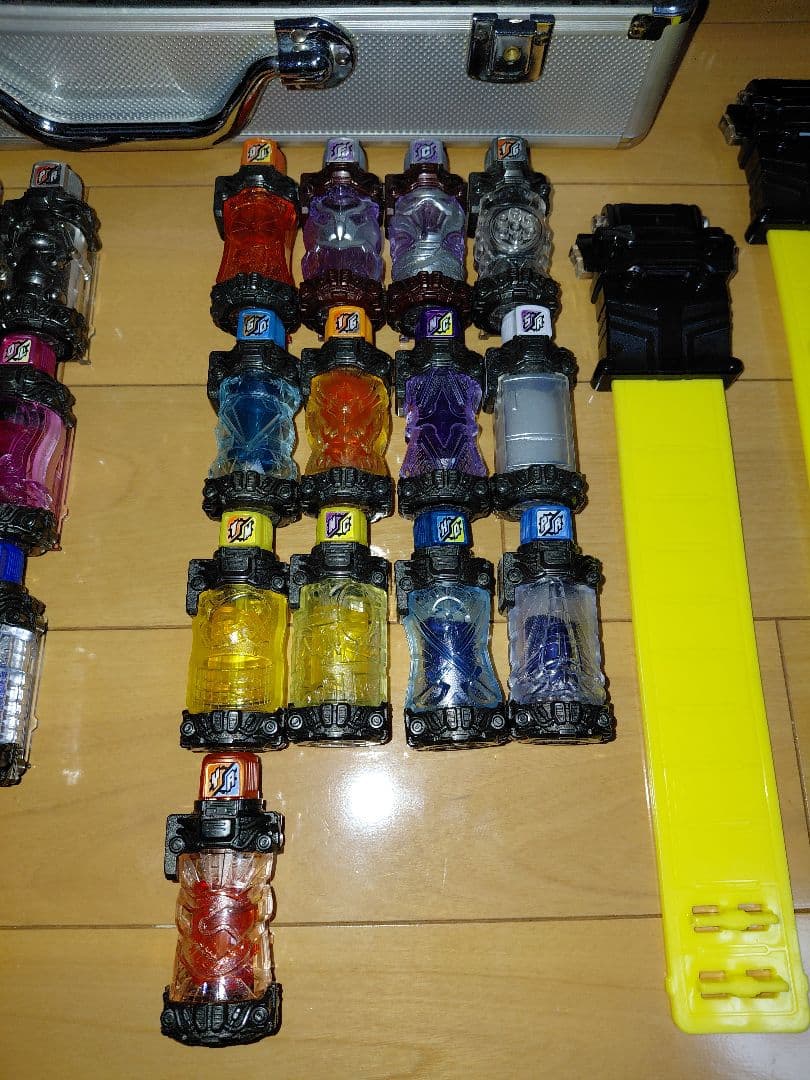 仮面ライダービルド 　ベルト　フルボトルセット