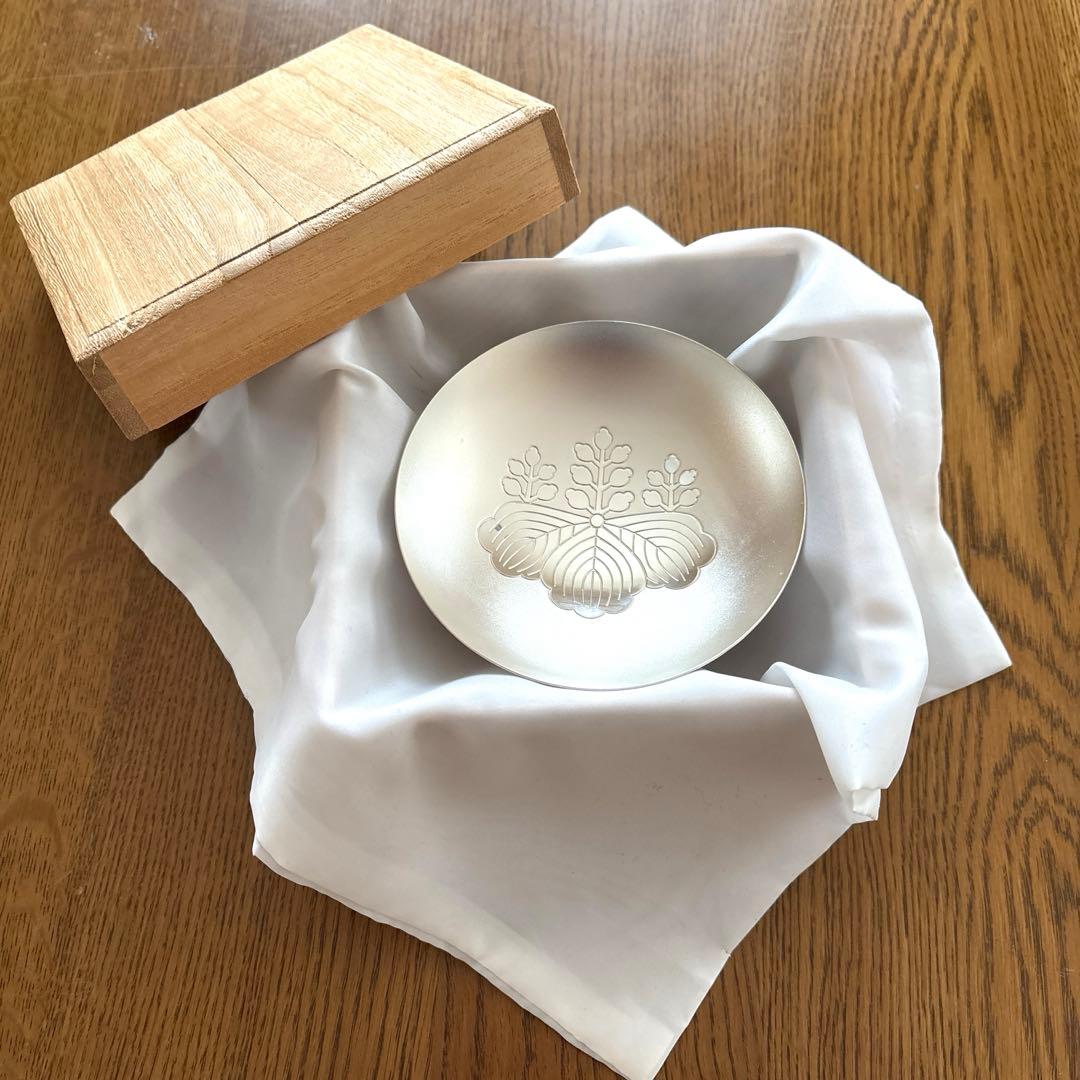 ☆銀盃　銀杯　造幣局製　内閣総理大臣141g☆美品 銀杯 約140g 内閣総理大臣刻印有｜トレファクONLINE