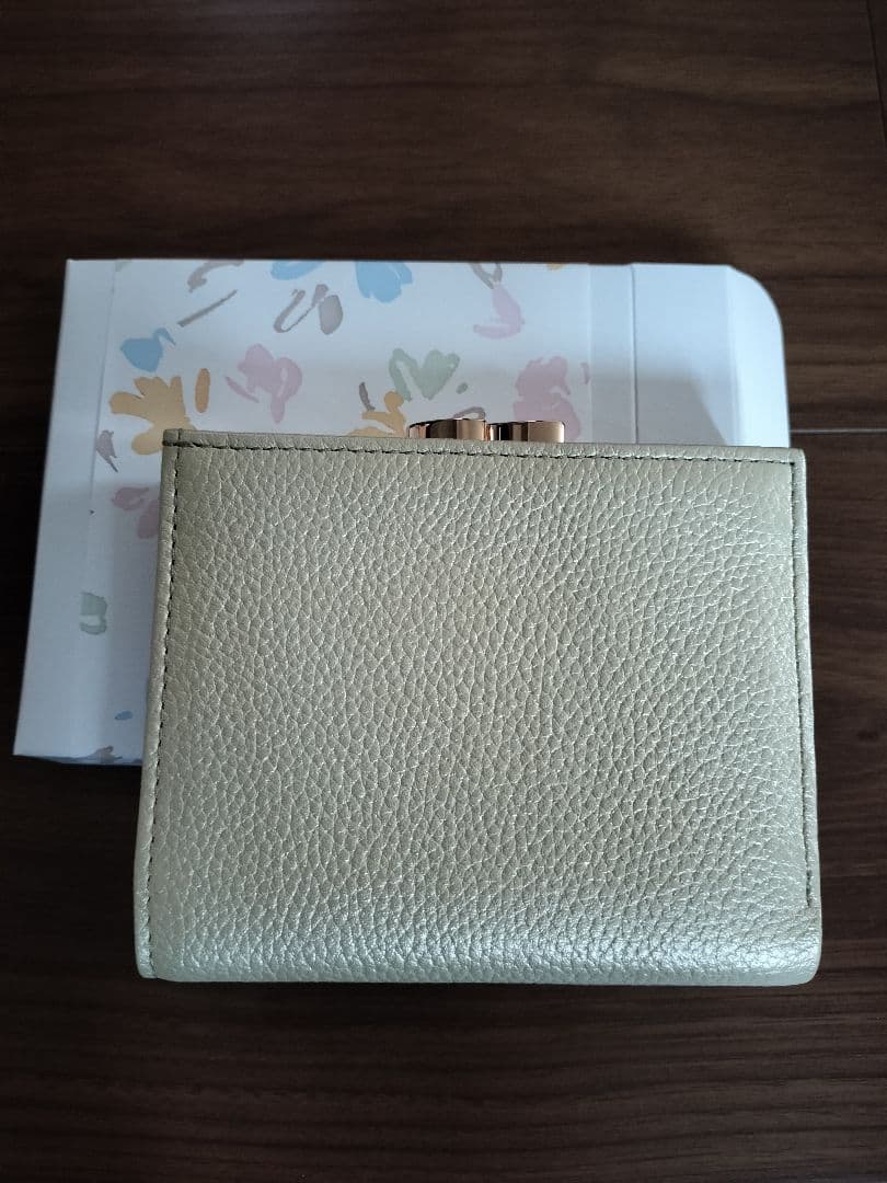 完売品】皇居限定 ガマ口付き財布 シルバー（二つ折り）箱付き 希少