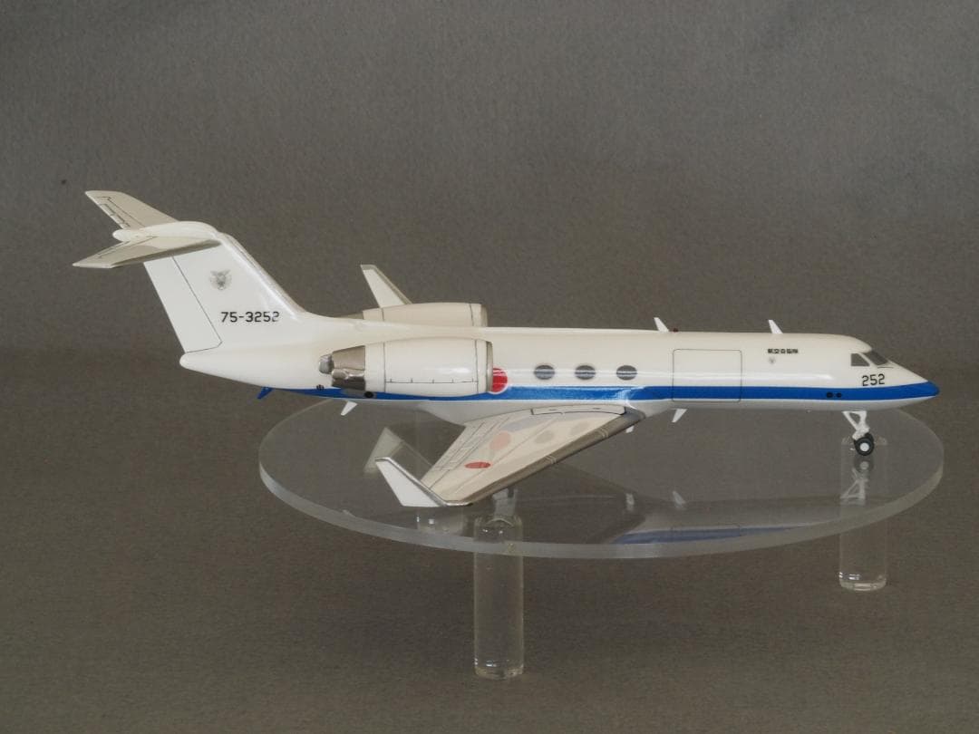 Taccさん専用）【塗装済完成品】1/144 航空自衛隊U-4