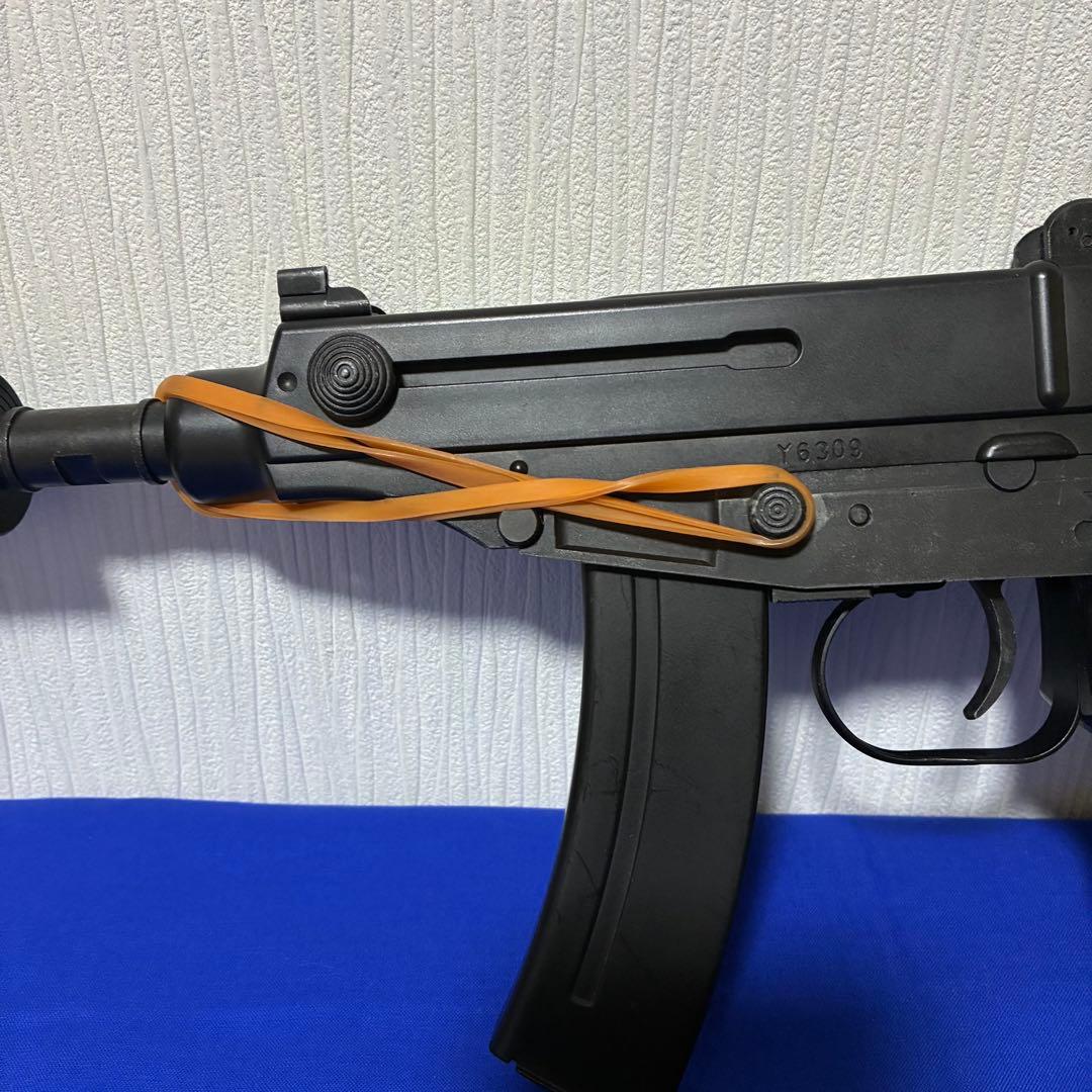 東京マルイ スコーピオン VZ61 電動ガン