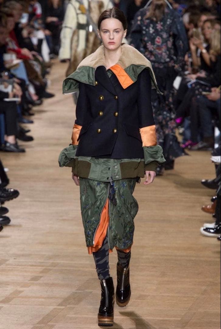 sacai サカイ　フラワーエンブロイダリー　ナイロンスカート　カーキ　フリル