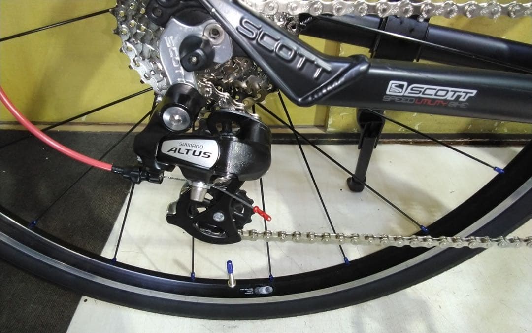 シェ・カツ男/SCOTT SUBカスタム 24段変速 前後タイヤ新品