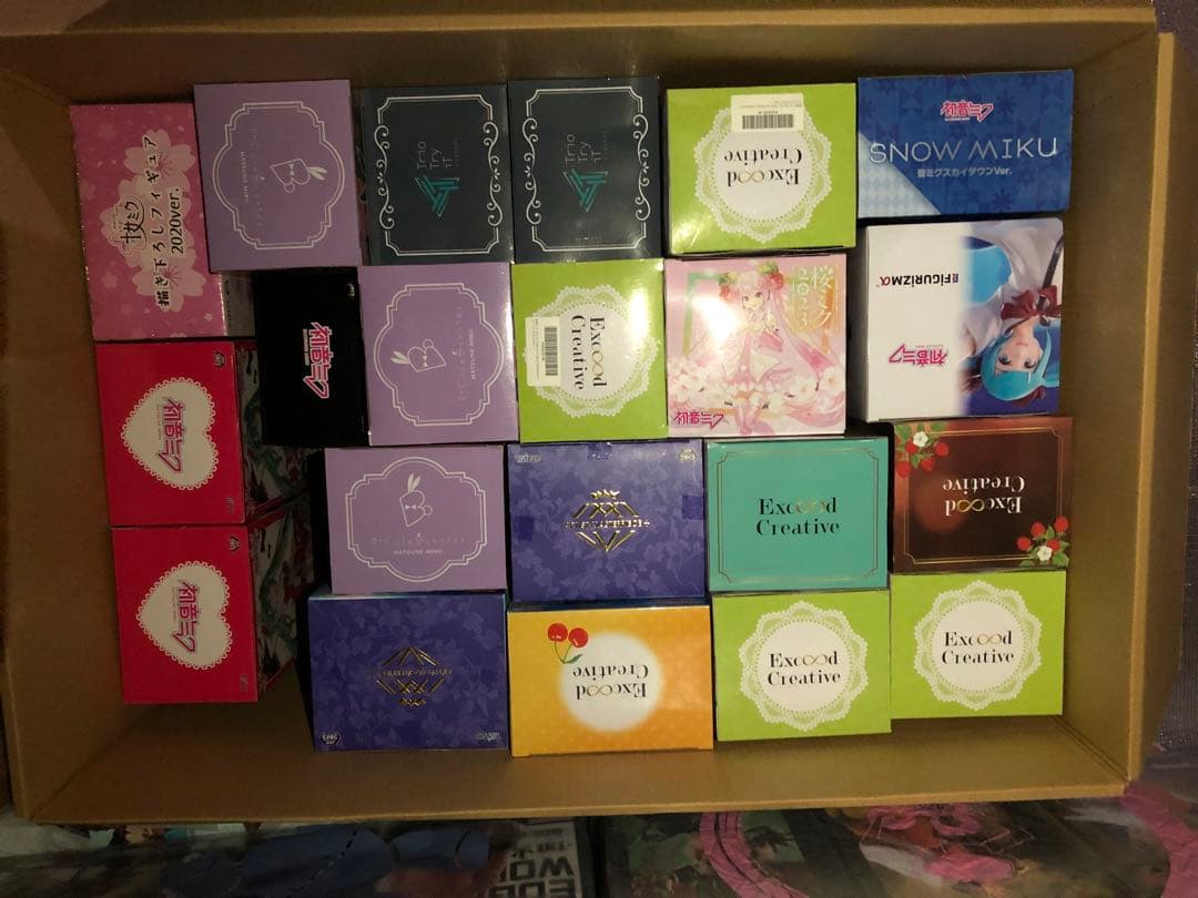 初音ミク　フィギュア　AMP マーメイド　桜ミク　おでかけ　fashion50個