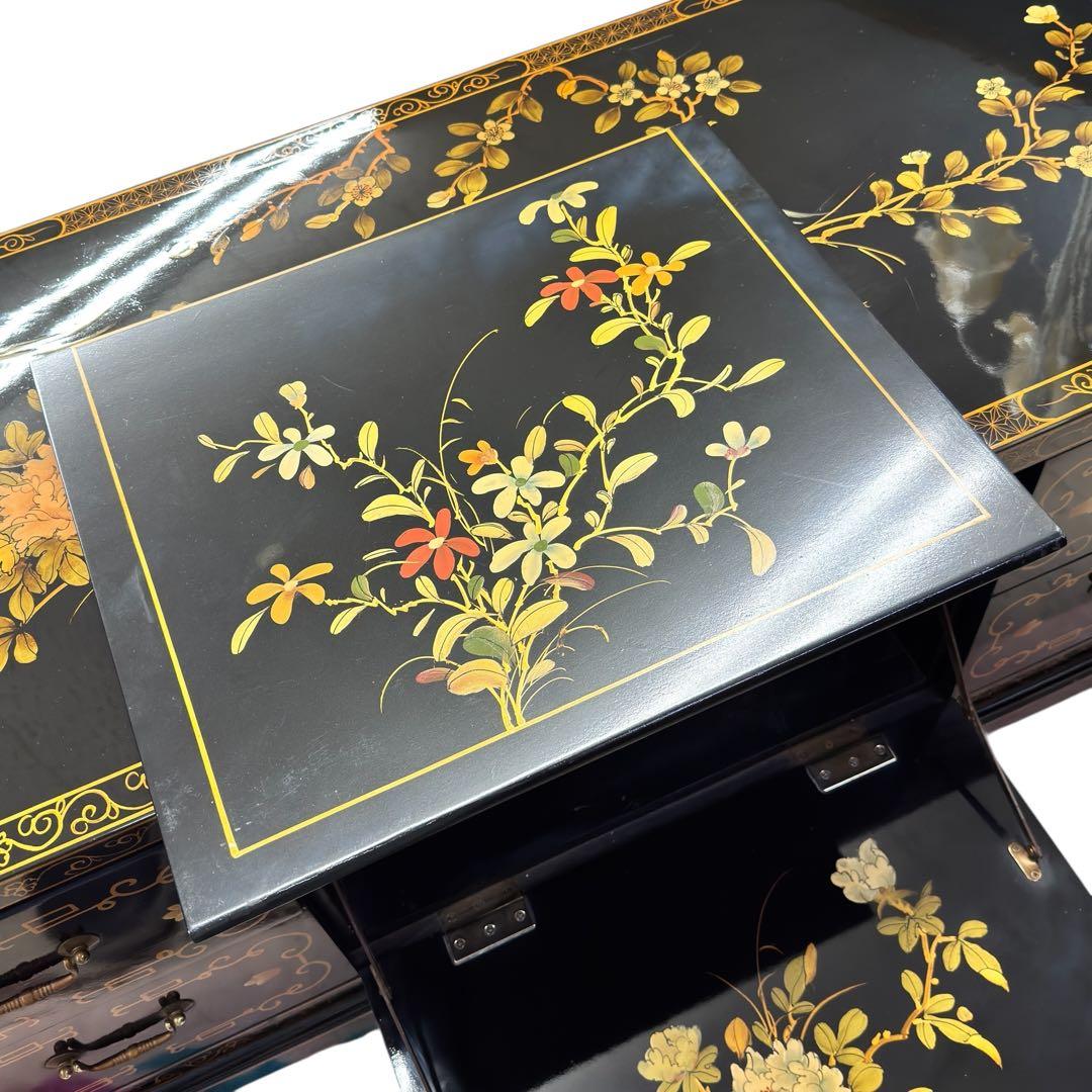 花柄装飾 木製箪笥 ローチェスト TV台 4段引き出し 開き扉付 光沢