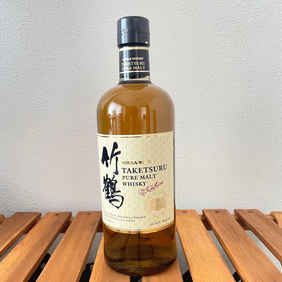 【年始限定価格】ニッカウヰスキー 竹鶴 ピュアモルト ウイスキー 700mL ニッカウヰスキー（NIKKA WHISKY） 竹鶴ピュアモルト 700ml カートン