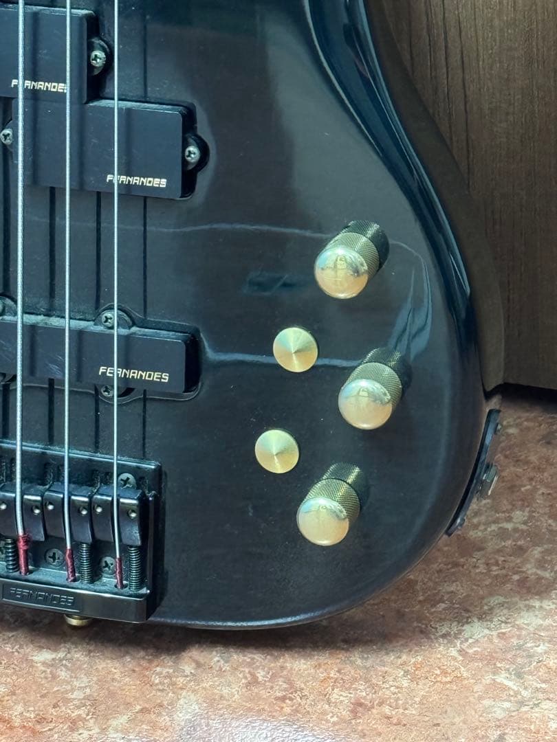 新 発売ホビー・楽器・アート - フェルナンデス ベース 90年代 D100137085