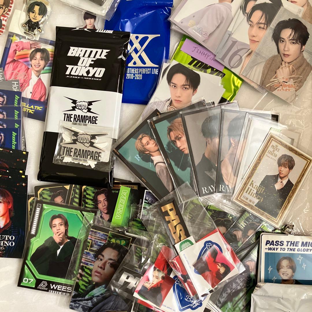 LDH グッズ カード アクスタ フォトキー バッジ 大量 まとめ売り