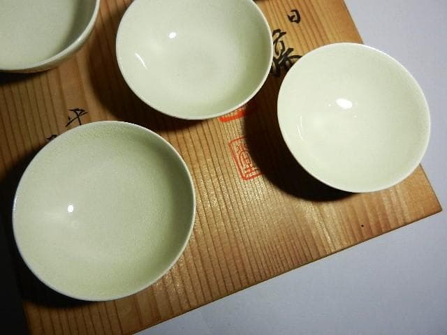 平安萬珠堂製酒盃五客　作品名「朝日　瑞？」