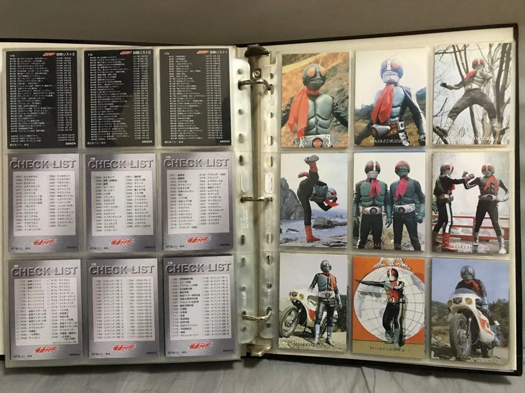 希少　仮面ライダカード&専用アルバム大量まとめ売りレアカードありレトロ