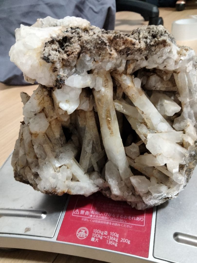 長野県 天然水晶 栗生水晶山産 骸晶水晶 水晶 原石 2.8キロ 大