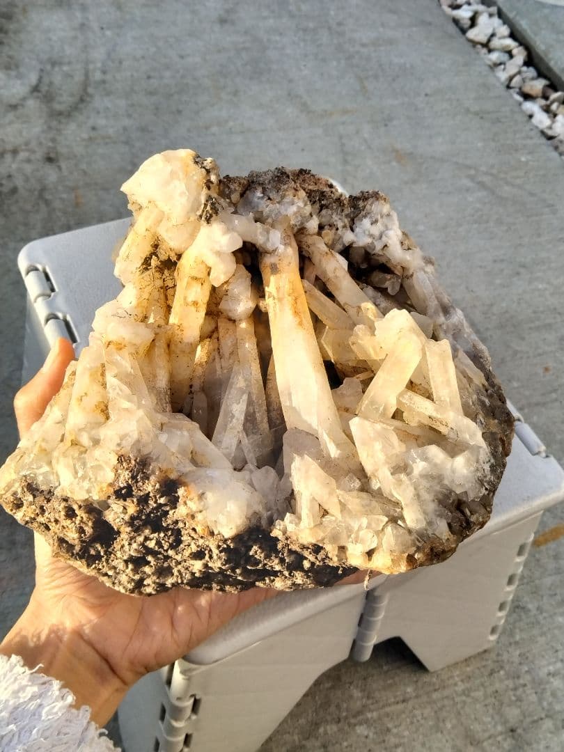 長野県 天然水晶 栗生水晶山産 骸晶水晶 水晶 原石 2.8キロ 大