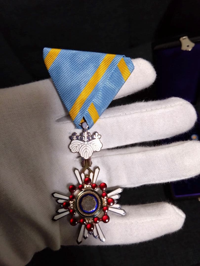 純銀製】瑞宝単光章 勲章の通販はau PAY マーケット - 輸入雑貨の