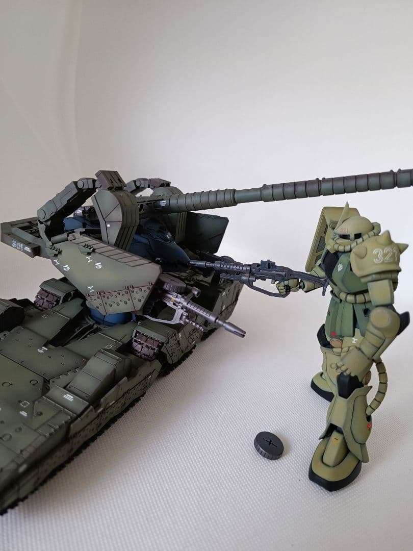 HG ザク 全塗装 ガンプラ 完成品