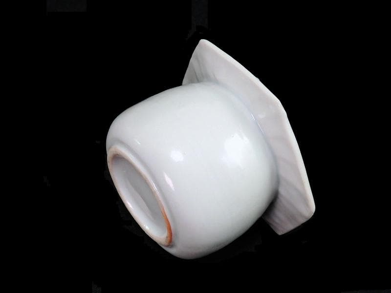 古伊万里 白磁 壺型 陽刻 梅花の図 六角 盃台 D193AS-CGn