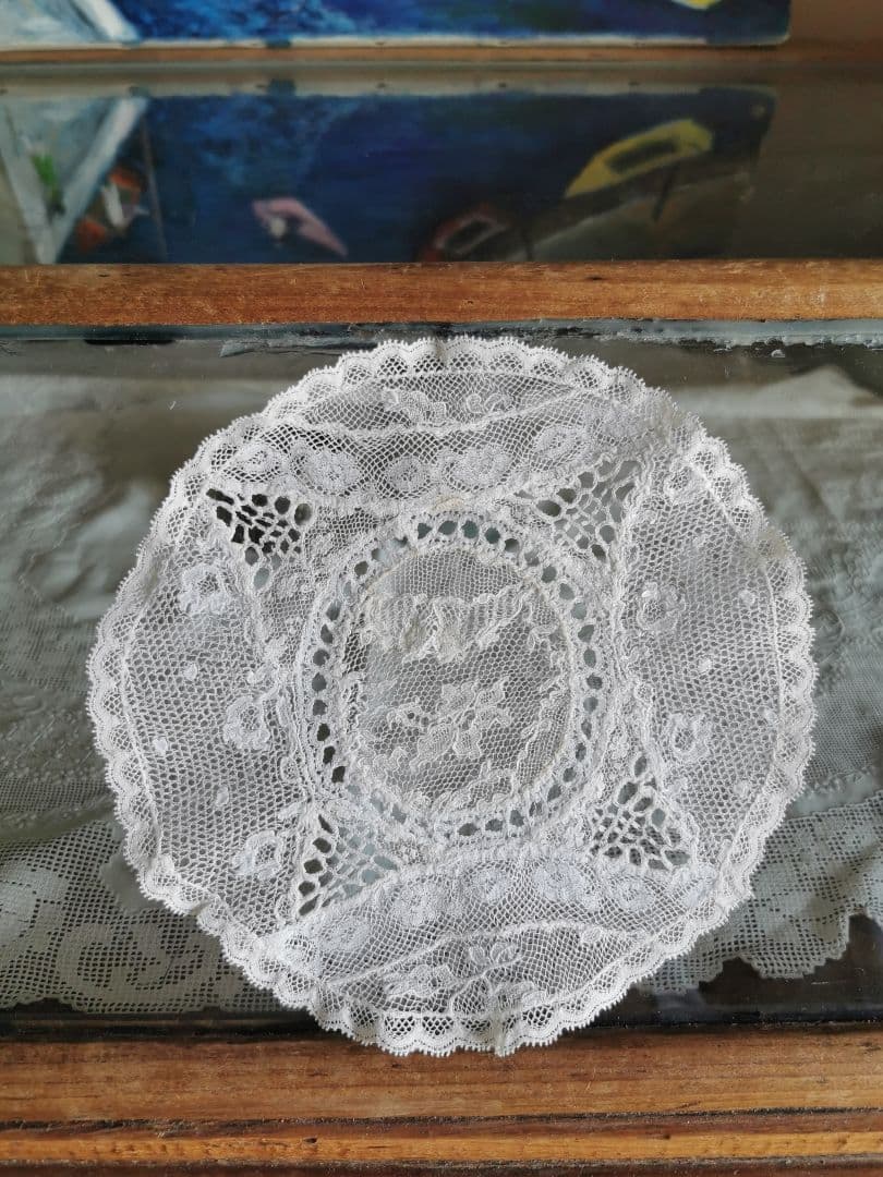 アンティークノルマンディーレースドイリー ベドフォドシャー アランソン