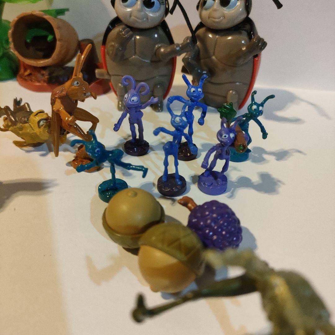 bugs life hoper hideout　バグズ・ライフ　フィギア