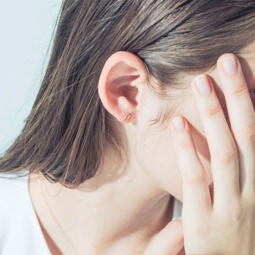 専用 ete k18YG クレールトライアングルカットピアス