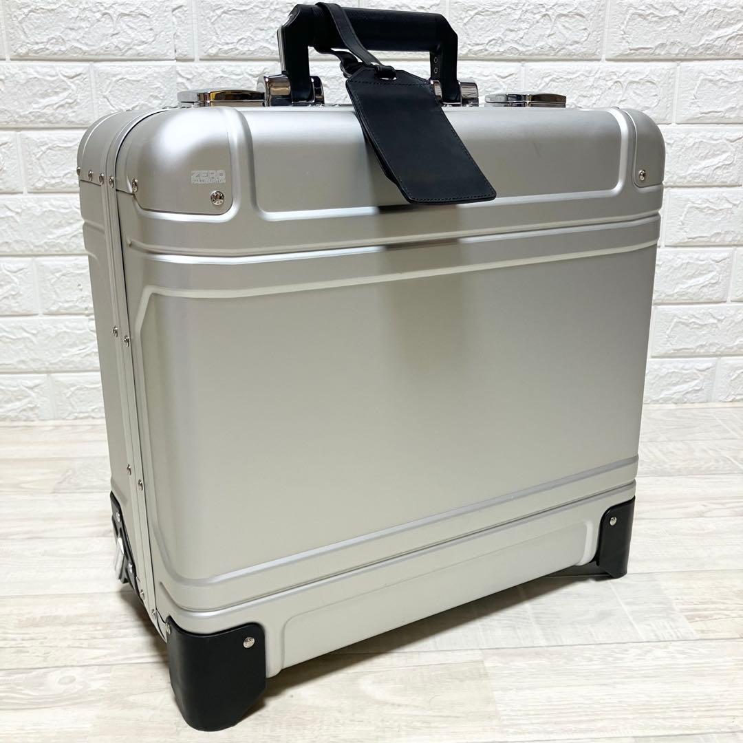 廃盤品】美品！ビジネスマンに！ゼロハリバートン アルミ製 キャリー