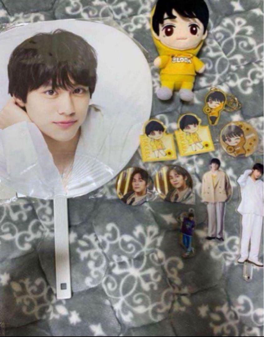 seventeen new_ ジップアップフーディ グレー Lサイズ トレカの通販は