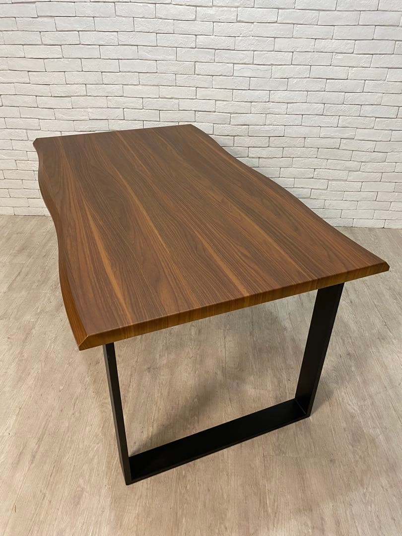 【東京都23区内は送料無料】140cm ダイニングテーブル　リビング　デスク　机